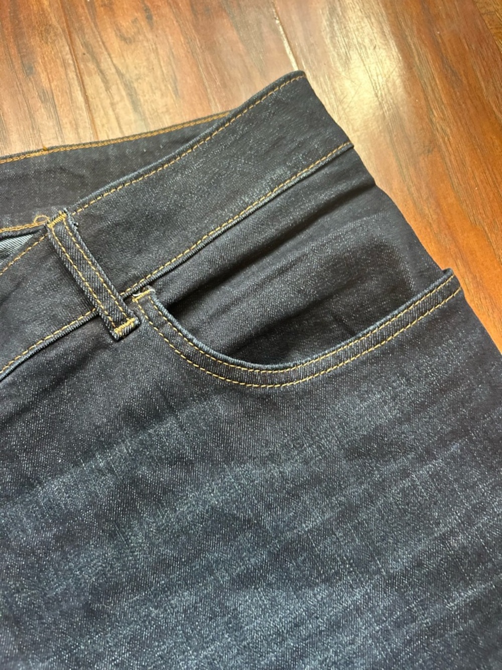 Lee Women’s Dark Indigo Denim Bermuda Shorts - Picture 6 of 10